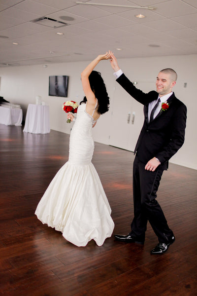 Indoor Wedding & Engagement Posing Guide