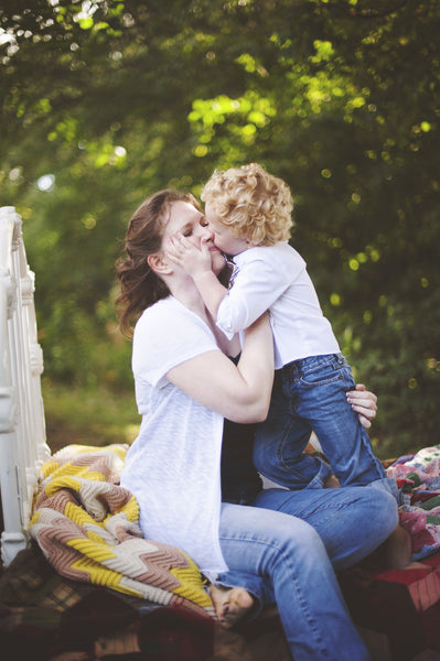 The Ultimate Mini Session Guide: Business, Posing & More!