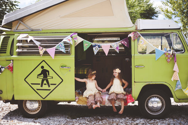 The Ultimate Mini Session Guide: Business, Posing & More!