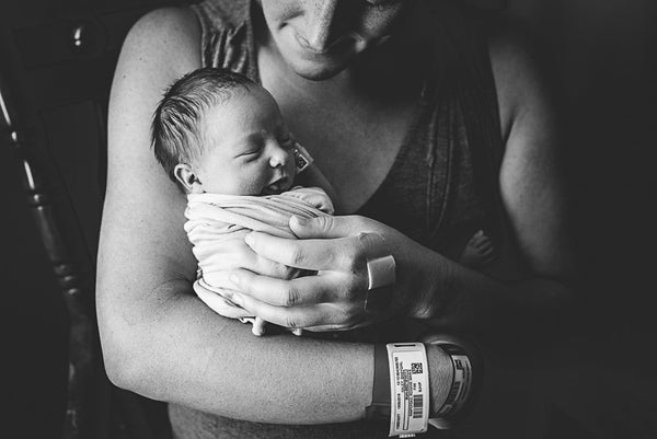 Birth Photography and Fresh 48 Workshop by celebrity birth photographer Heather Mohr.