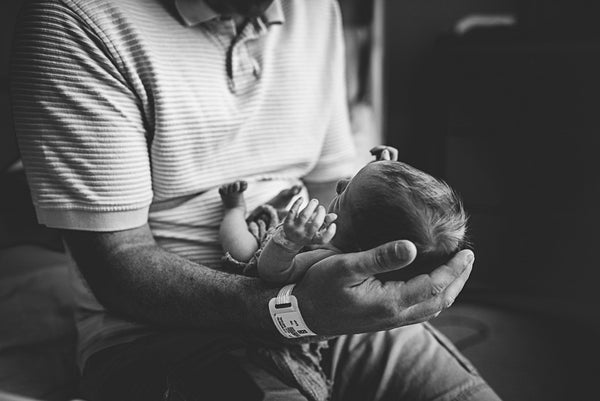 Birth Photography and Fresh 48 Workshop by celebrity birth photographer Heather Mohr.