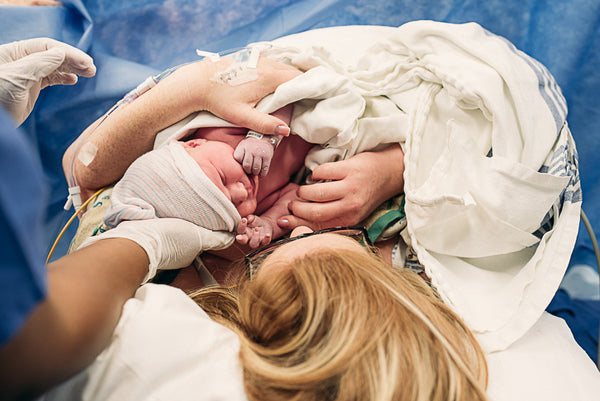 Birth Photography and Fresh 48 Workshop by celebrity birth photographer Heather Mohr.