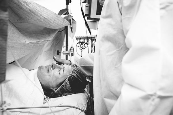 Birth Photography and Fresh 48 Workshop by celebrity birth photographer Heather Mohr.