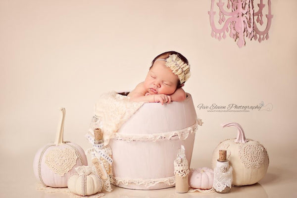 A Guide To Natural Light Newborn Sessions